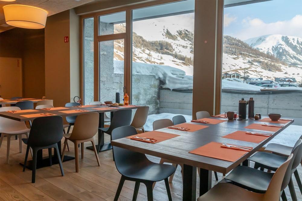 Montivas Bed & Breakfast 4*